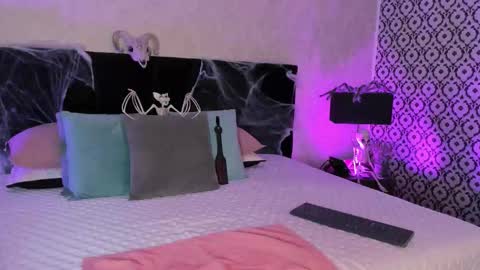 Mariana online show from October 2025 04:20:02 PM