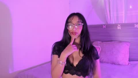 Luna Dulk online show from February 2026 09:40:02 PM