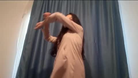 Lia online show from August 2026 11:34:01 AM
