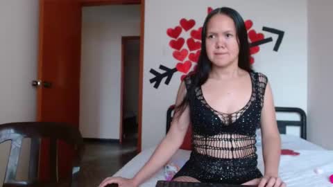 Snapshot of marilynbeautifullyhairy chatting on February 2025 01:01:01 PM marilyn online show from February 2025 01:01:01 PM