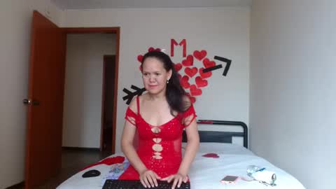 Snapshot of marilynbeautifullyhairy chatting on February 2025 03:18:02 PM marilyn online show from February 2025 03:18:02 PM