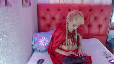 Snapshot of marilynblonde__ chatting on February 2026 04:07:01 AM Marilyn online show from February 2026 04:07:01 AM