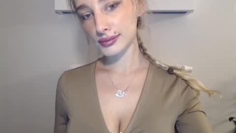 MarilynDevilish online show from December 2024 09:15:01 PM