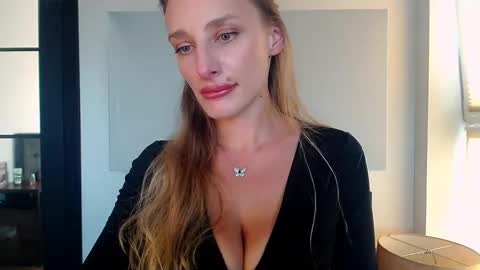 MarilynDevilish online show from September 2025 04:28:01 PM