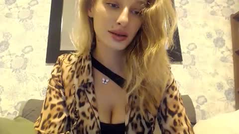 MarilynDevilish online show from October 2025 02:36:02 AM