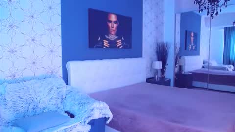 Mary Mais online show from October 2025 06:36:02 AM