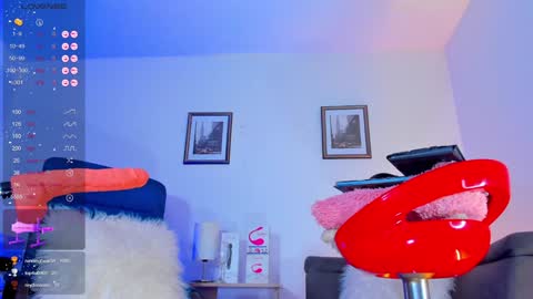 marinelaveau online show from December 2024 07:17:01 AM