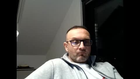 mario_300 online show from February 2026 07:59:01 PM