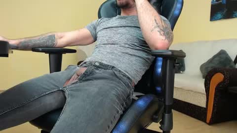 marioslim online show from January 2025 11:41:02 AM