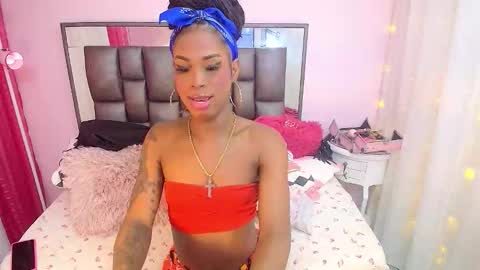 Nathaly online show from October 2025 02:13:02 PM