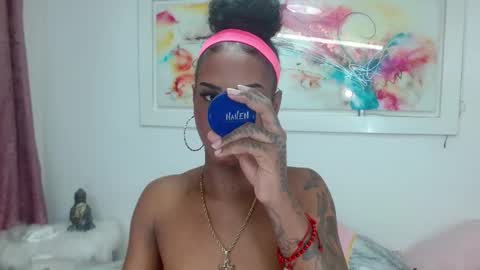 Nathaly online show from November 2025 07:40:03 PM