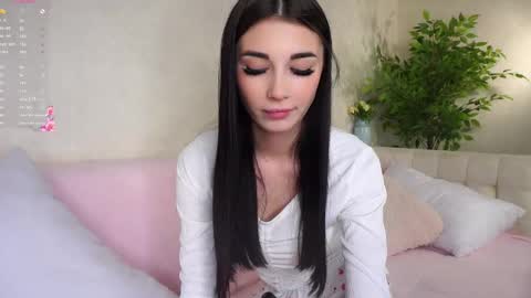 Mari online show from April 2026 04:12:02 PM