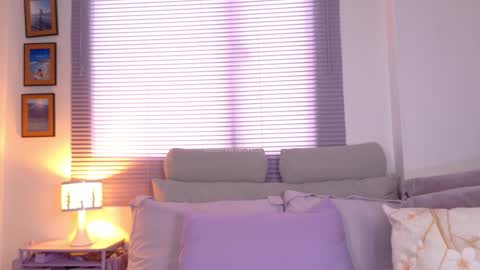    online show from September 2025 07:06:02 PM