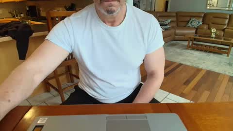 Mark online show from February 2025 03:15:02 PM