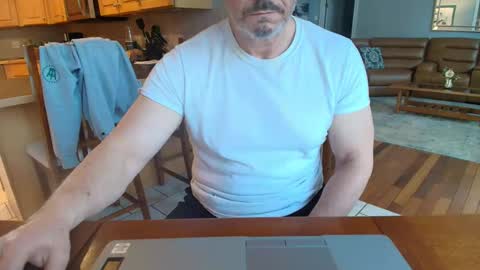 Mark online show from March 2025 01:03:01 PM