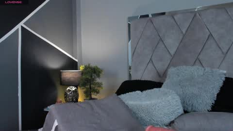 mark_broown_ online show from December 2024 01:02:02 AM