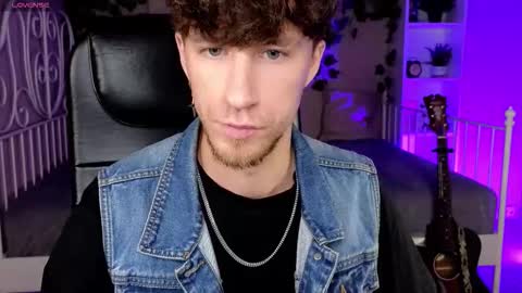 mark_caron online show from October 2025 08:18:02 PM