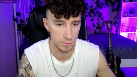 mark_caron online show from November 2025 09:58:01 PM