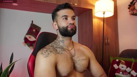 Mark online show from November 2025 12:14:02 AM