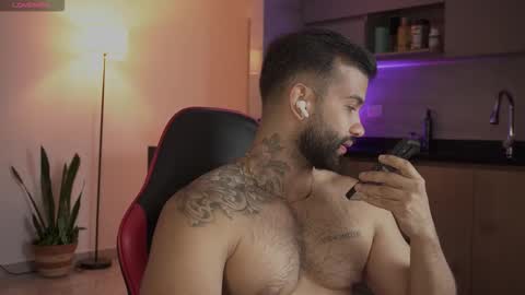 Snapshot of mark_hazze chatting on February 2026 12:04:02 AM Mark online show from February 2026 12:04:02 AM