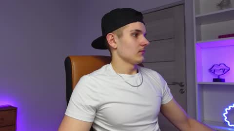 MARK KARSON online show from February 2026 07:07:01 PM