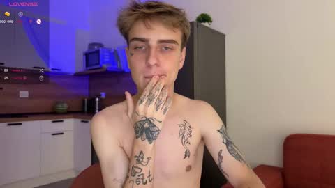 Snapshot of mark_lovrov chatting on September 2025 03:12:02 PM Mark 3 online show from September 2025 03:12:02 PM