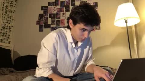 Mark online show from October 2025 12:34:02 PM