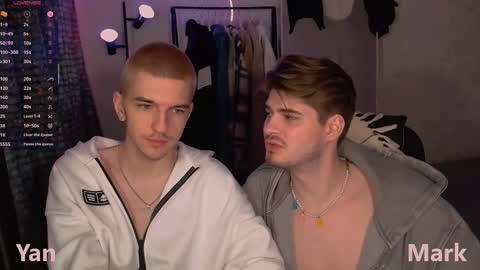 Snapshot of mark_sun chatting on November 2025 03:55:01 PM Mark online show from November 2025 03:55:01 PM