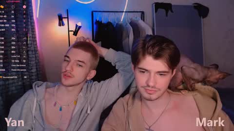 Snapshot of mark_sun chatting on November 2025 06:19:02 PM Mark online show from November 2025 06:19:02 PM