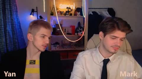 Snapshot of mark_sun chatting on December 2025 04:41:02 AM Mark online show from December 2025 04:41:02 AM