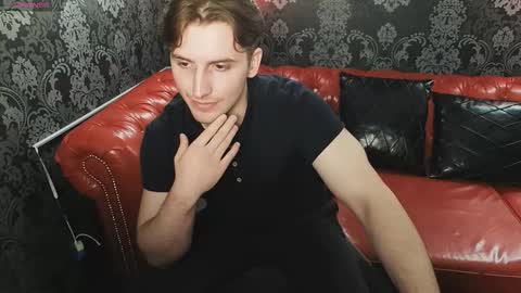 Mark online show from November 2025 01:00:02 PM