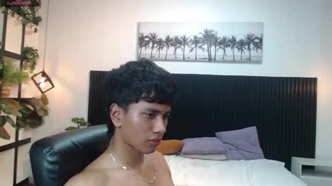 markbowie online show from November 2025 12:14:02 AM