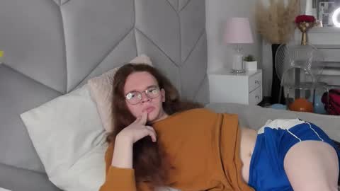 Mark online show from October 2025 05:38:02 AM