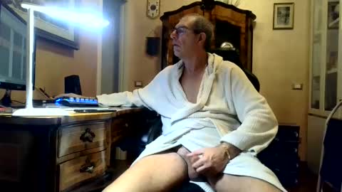 markmarkmark00 online show from January 2025 04:29:01 PM