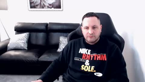 Master online show from November 2025 09:45:01 AM