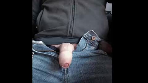 markus81xxx online show from December 2025 08:10:01 AM