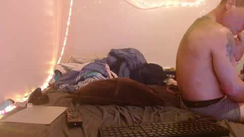 markymark101825061 online show from January 2025 01:37:02 AM