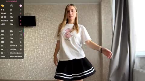 Olivia online show from September 2025 02:07:02 PM