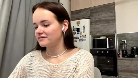 Maja online show from October 2025 02:38:02 PM