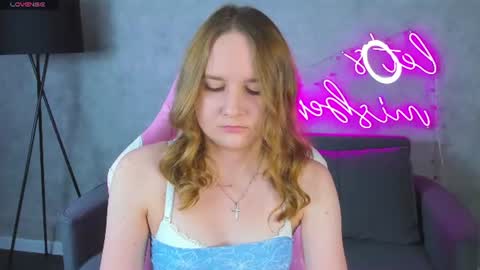 Snapshot of marlyn_owen chatting on June 2026 01:05:02 AM Emmaa online show from June 2026 01:05:02 AM
