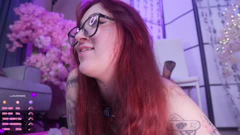 Mary online show from October 2025 09:45:01 PM