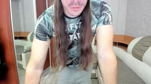 Snapshot of marryplz chatting on October 2025 07:50:01 AM Alan online show from October 2025 07:50:01 AM