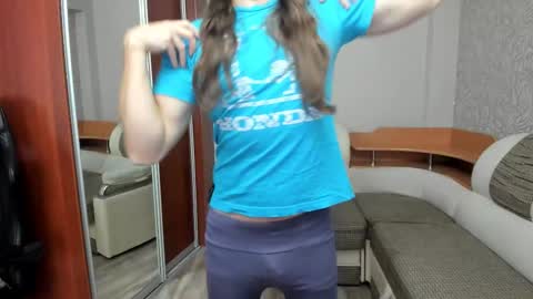 Snapshot of marryplz chatting on October 2025 08:03:01 AM Alan online show from October 2025 08:03:01 AM