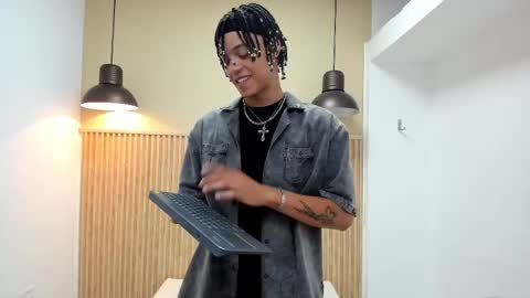 Snapshot of marshall_spencer chatting on September 2025 01:12:01 PM MARSHALL online show from September 2025 01:12:01 PM