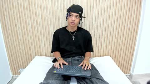 Snapshot of marshall_spencer chatting on September 2025 01:24:02 PM MARSHALL online show from September 2025 01:24:02 PM