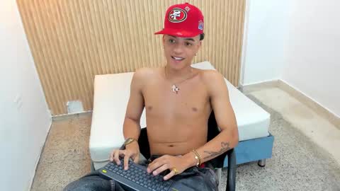 Snapshot of marshall_spencer chatting on October 2025 02:02:02 PM MARSHALL online show from October 2025 02:02:02 PM