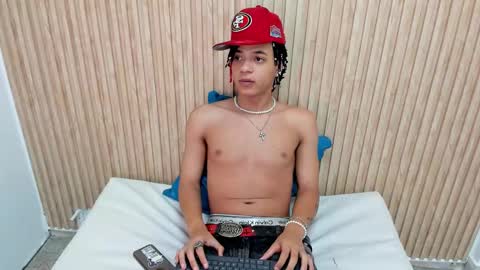 Snapshot of marshall_spencer chatting on November 2025 04:32:02 AM MARSHALL online show from November 2025 04:32:02 AM