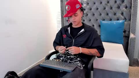 Snapshot of marshall_spencer chatting on November 2025 01:15:01 PM MARSHALL online show from November 2025 01:15:01 PM