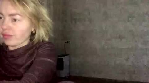 Snapshot of martaluna_ chatting on November 2025 01:40:01 PM Marta online show from November 2025 01:40:01 PM