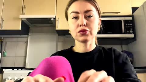 Snapshot of martaluna_ chatting on March 2026 10:32:01 AM Marta online show from March 2026 10:32:01 AM